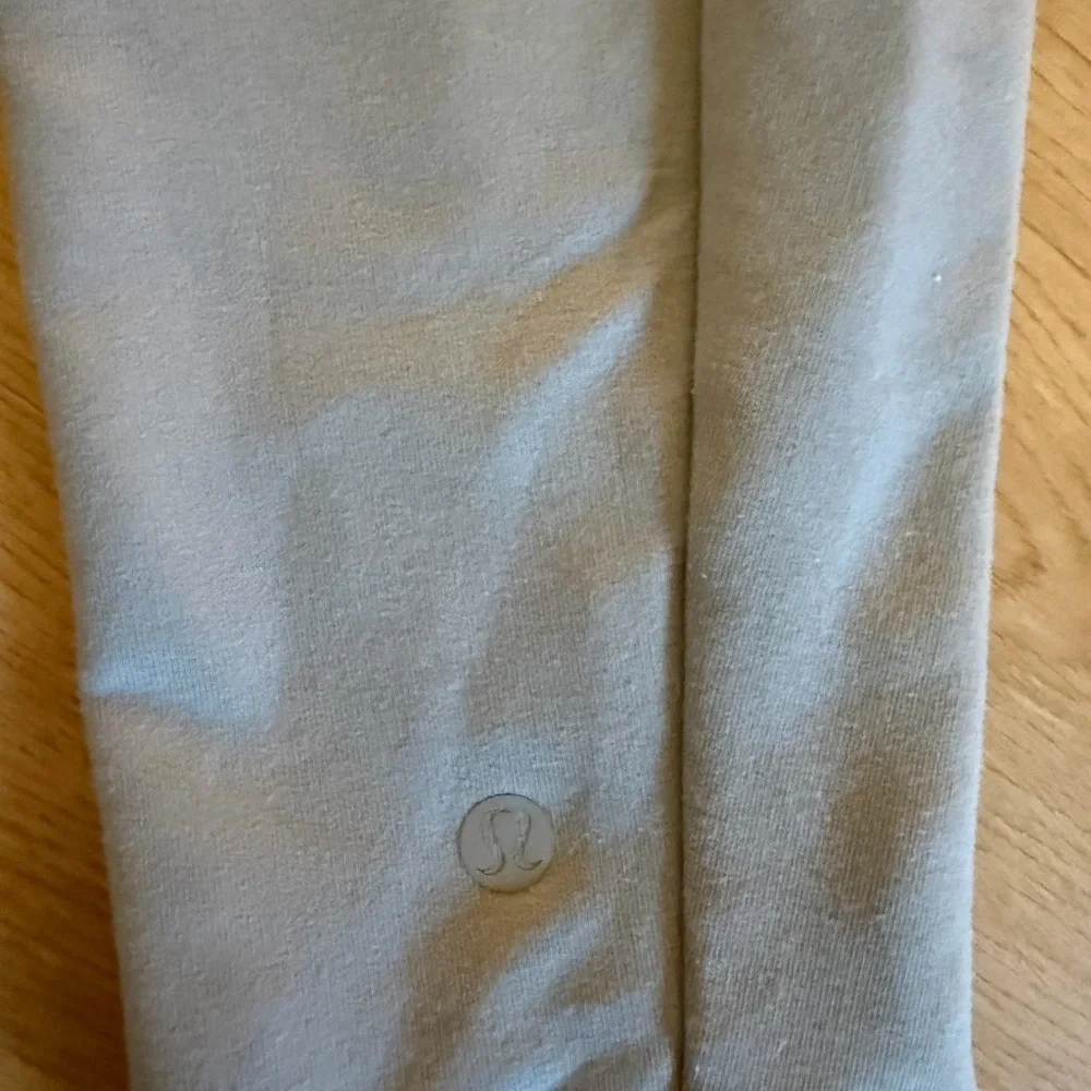 lululemon athletica Light Gray Full-Zip Hoodie - Picture 2 of 2